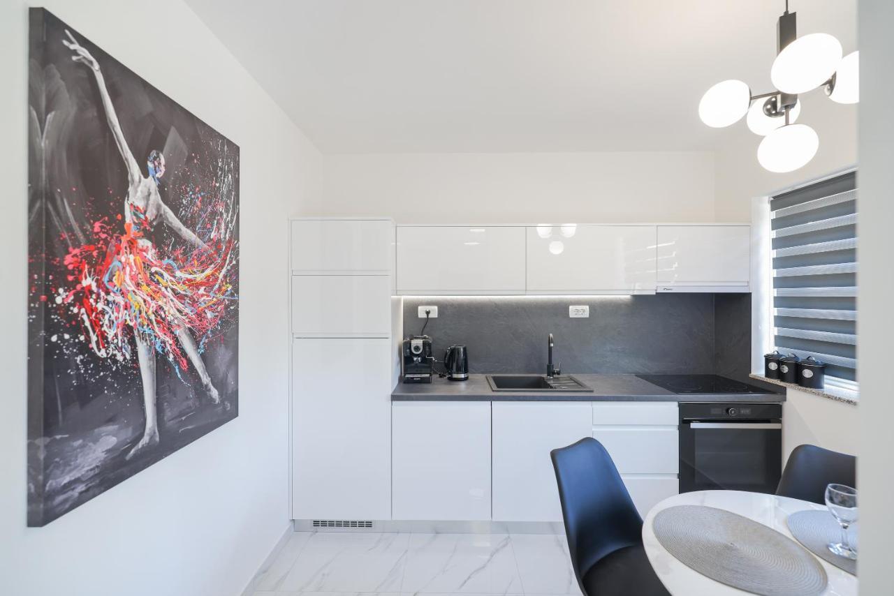Studio Apartman Natale Zadar Buitenkant foto